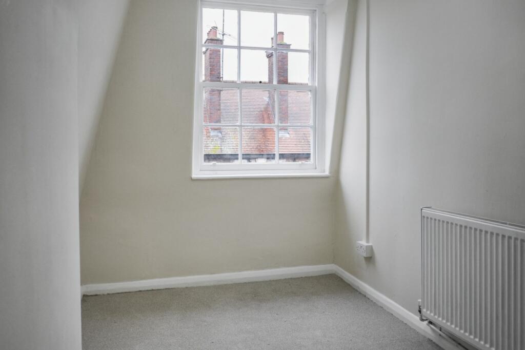 Flat 10, Block A Peabody Estate, Hammersmith, London W6 9PG