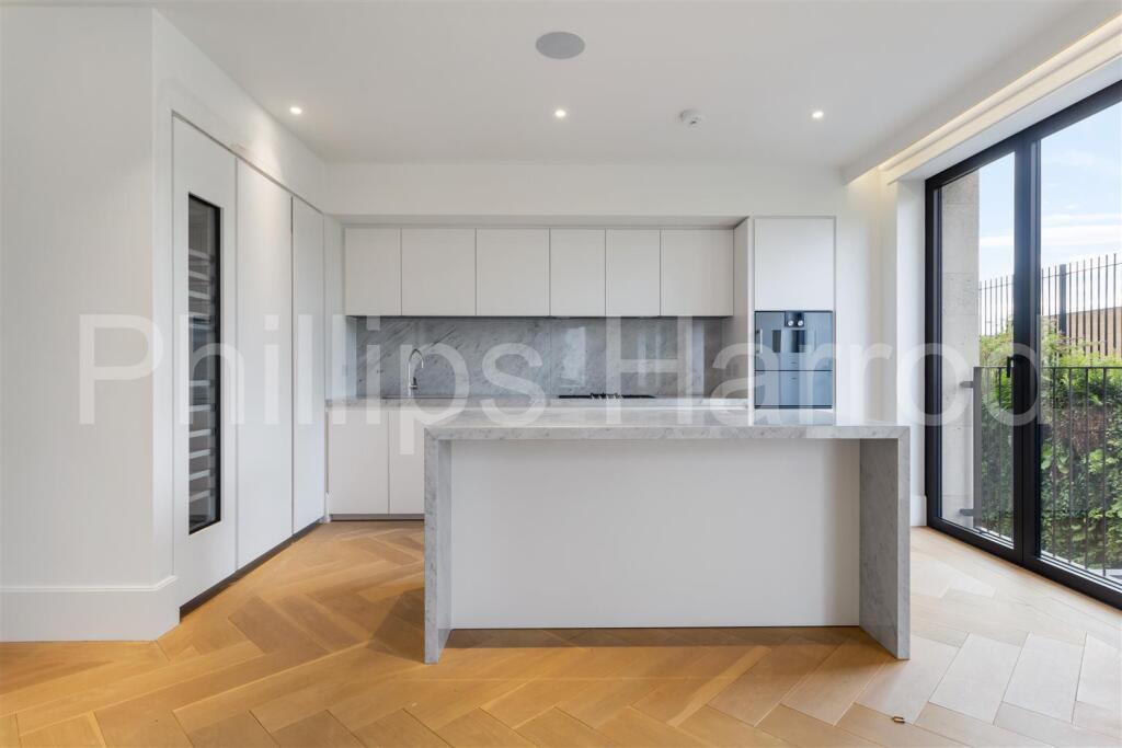 Flat R8, 50 St Edmunds Terrace NW8 7ED-10.jpg