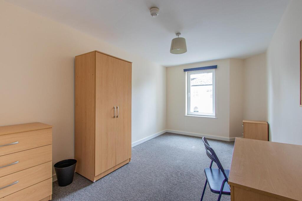 Miskin Street 114A-6.jpg