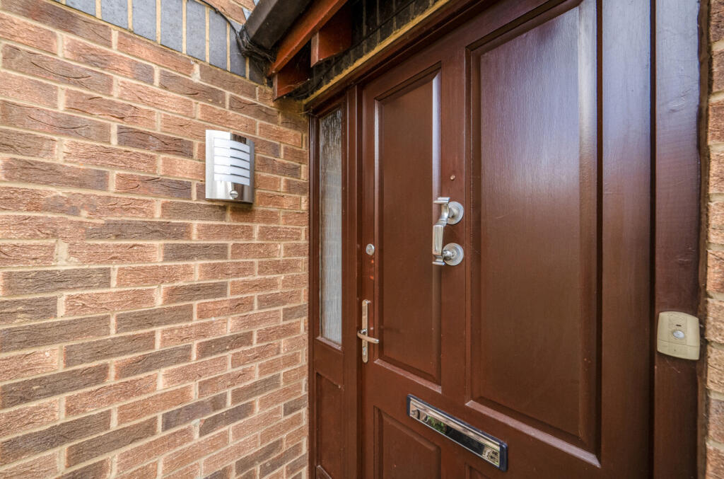 1347521-17-68c150...