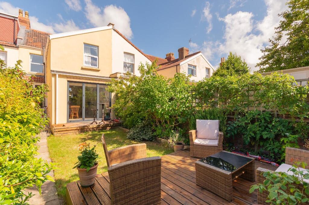 1B9RKE - External F.jpg