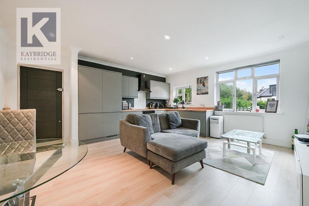 Beaumont Court, KT17 1JH