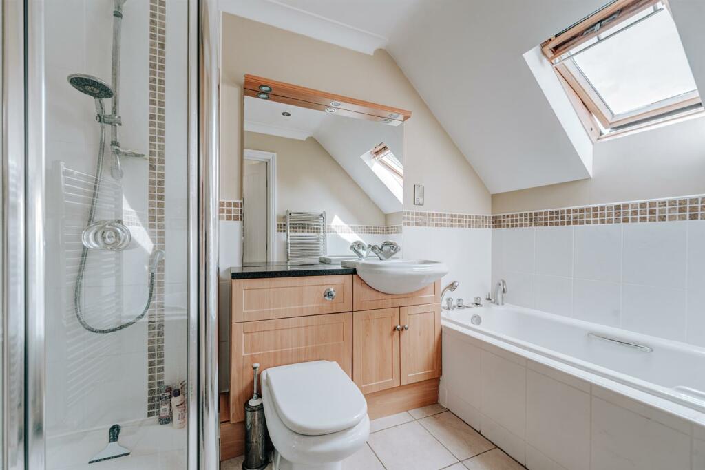 7 Bushby Avenue 2024 Final-21.jpg