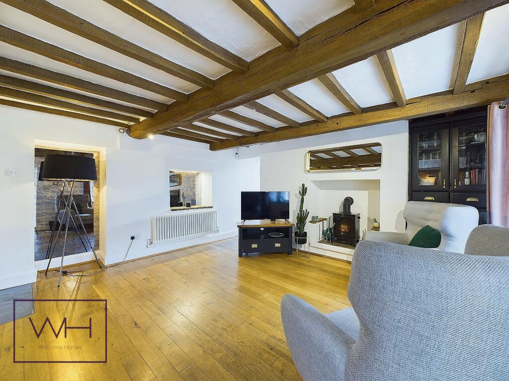 SECOND LOUNGE  CAM03