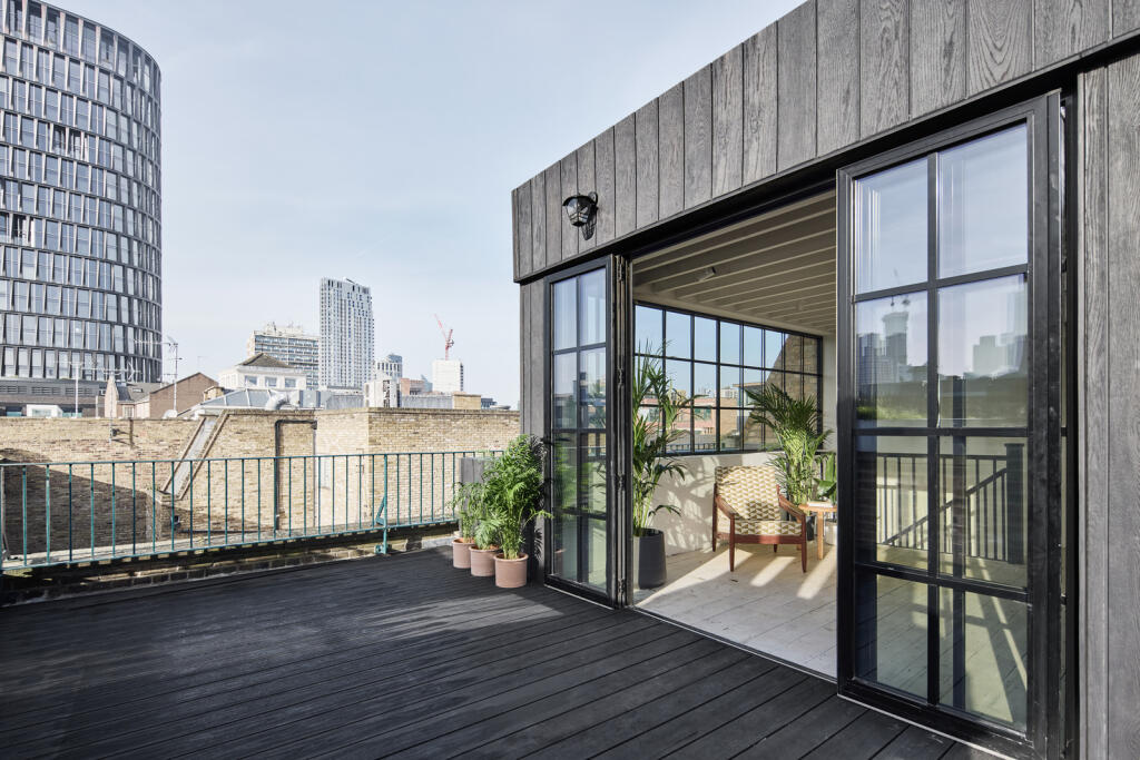 258574 - DGLA1195.jpg