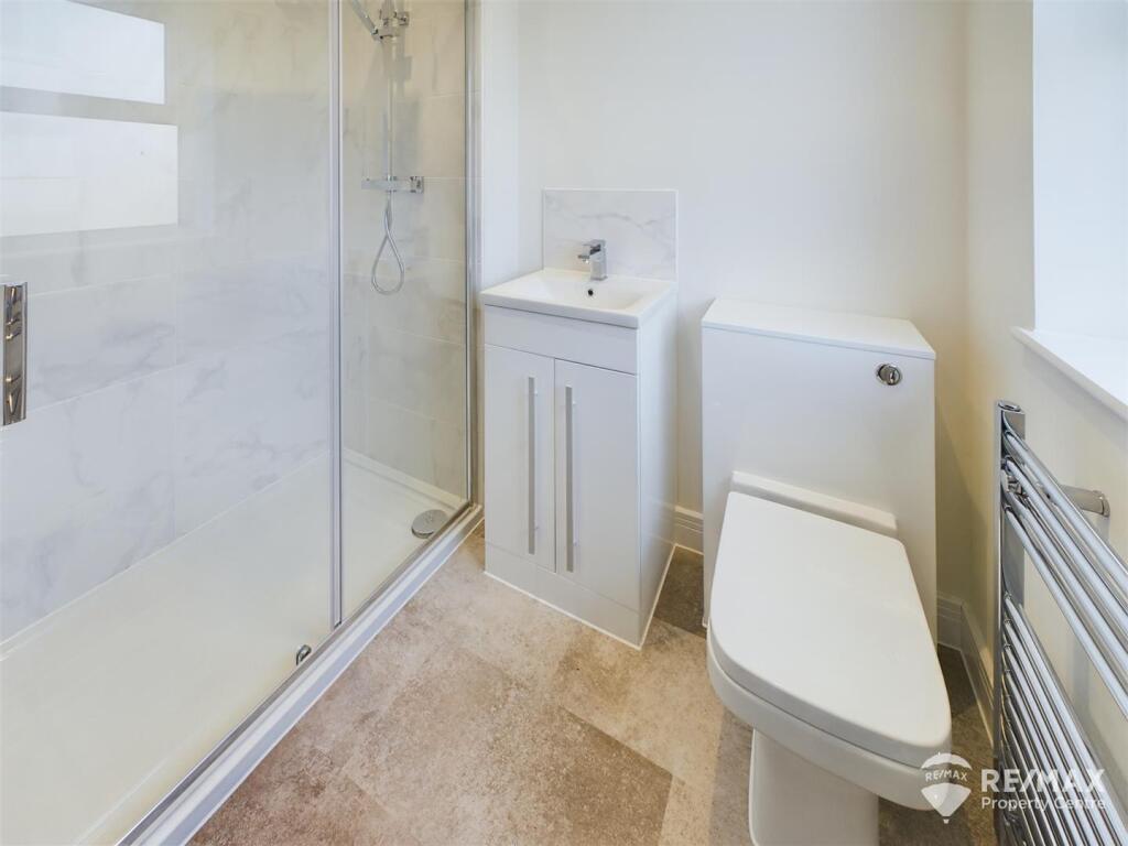 En-Suite Shower Room.jpg