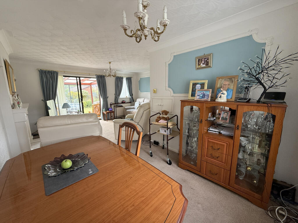 Living/Dining Room
