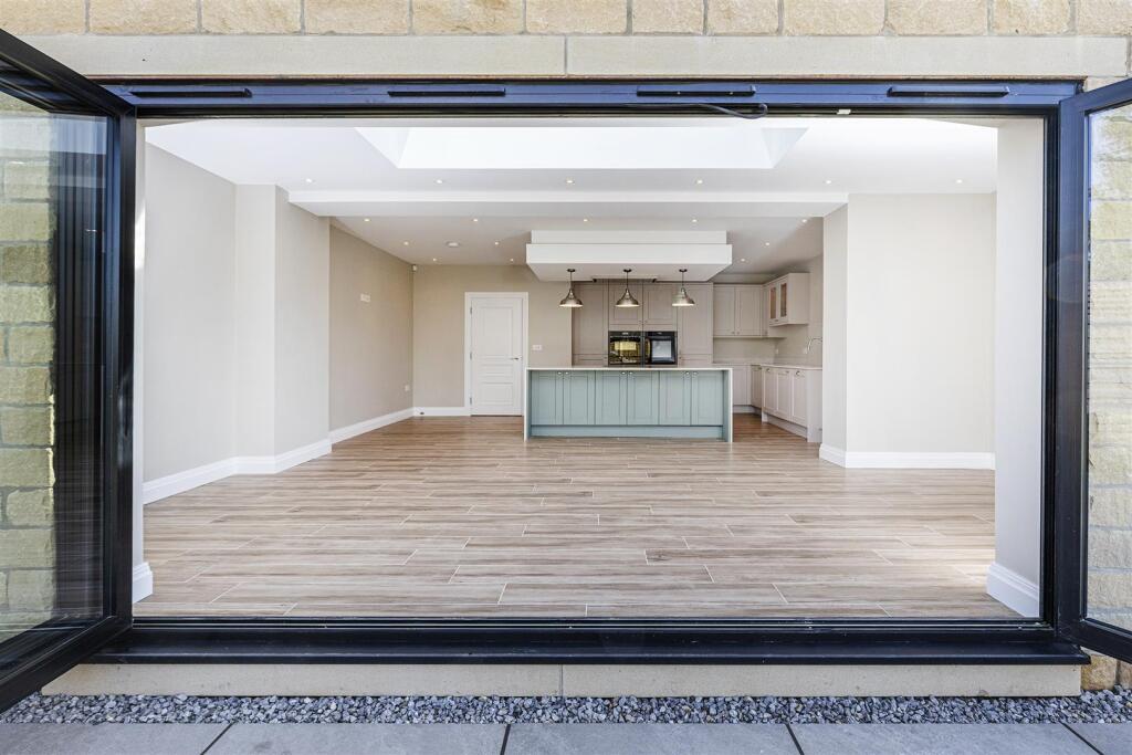 Living/Dining Kitchen