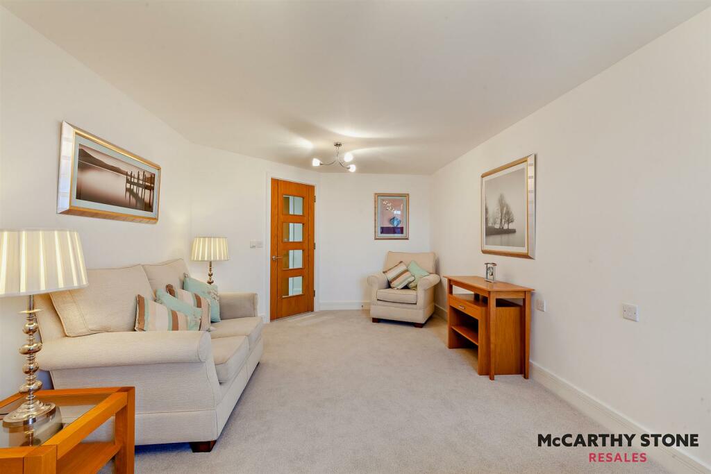 8618823-interior06-800.jpg