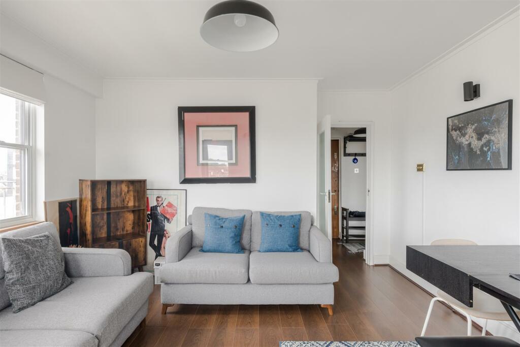 44 Collingwood House-3.jpg