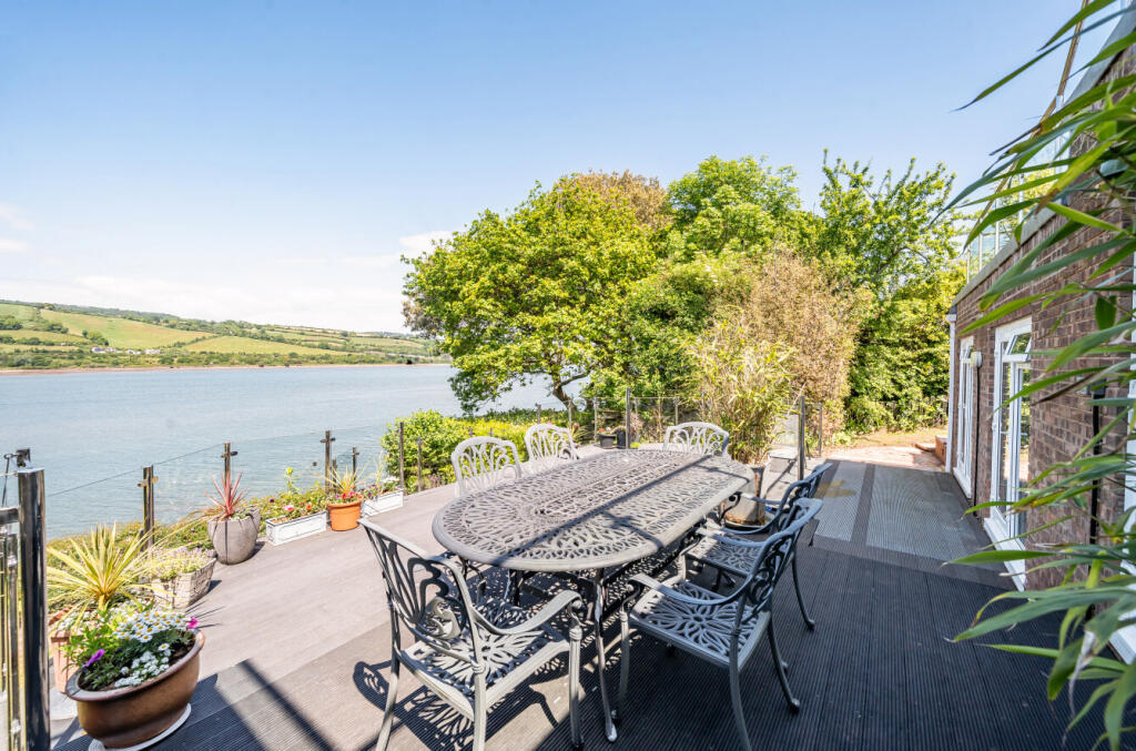 1284104-51-682b57...