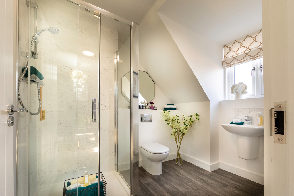 Shower En-Suite