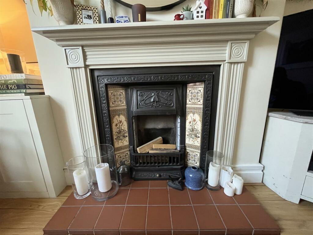 Lounge - Fireplace Feature
