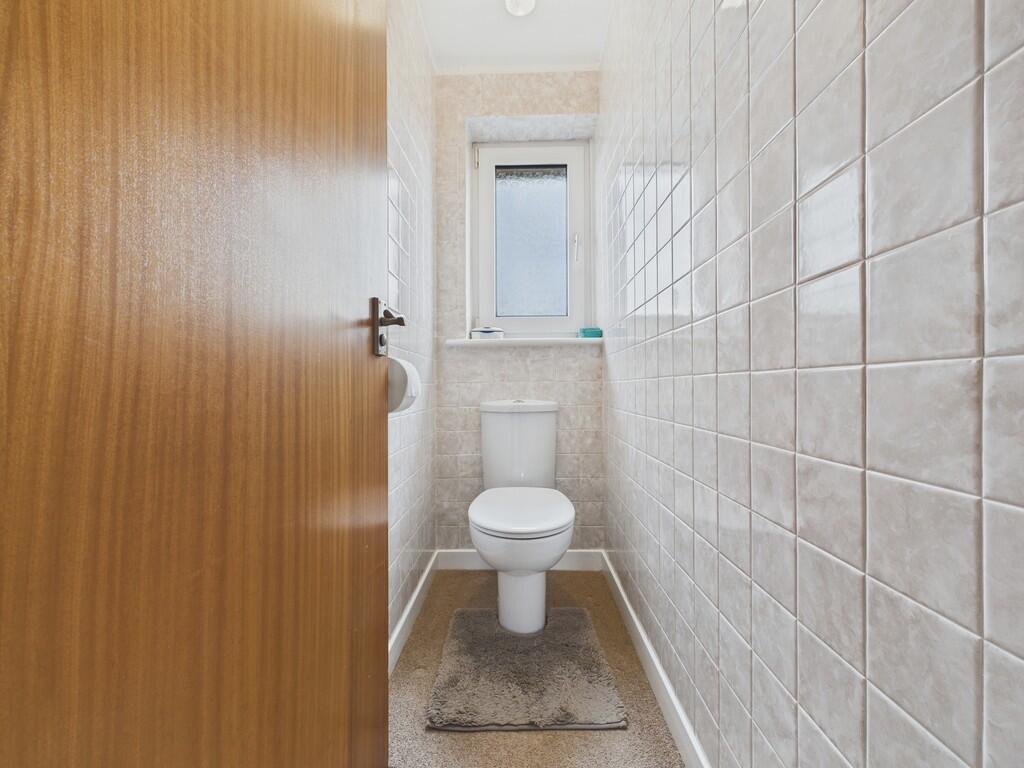 CAM04273G0-PR0185...