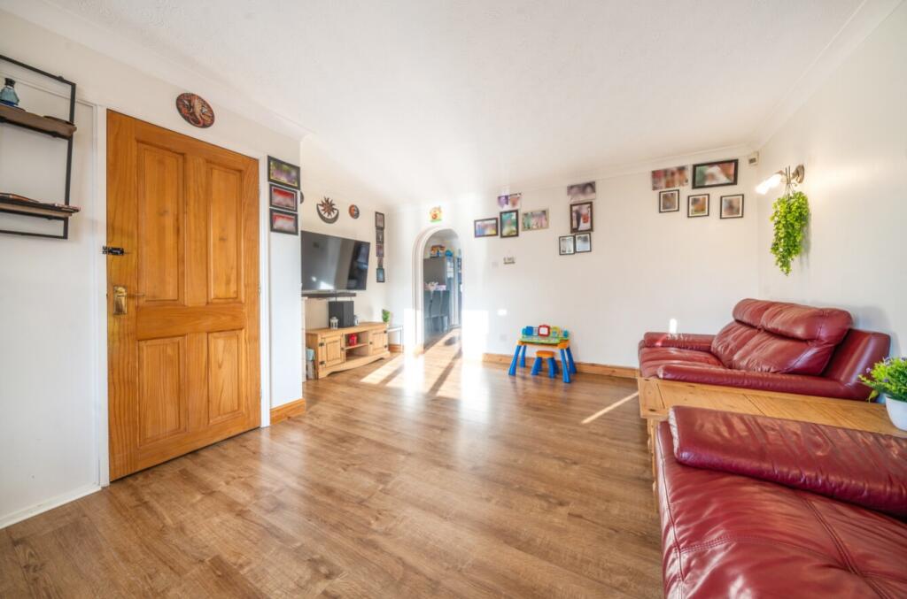 674d93b9c294c-l-1219087 (11)