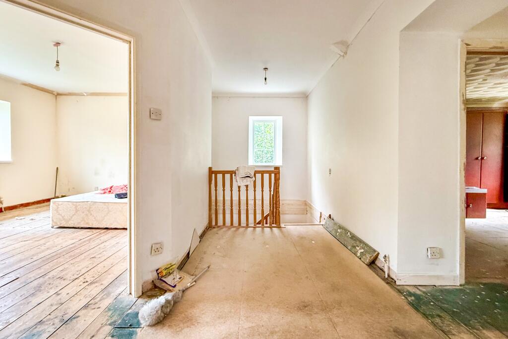 39 Penywern Road, Ystalyfera, Swansea, Wales, SA9 2NH