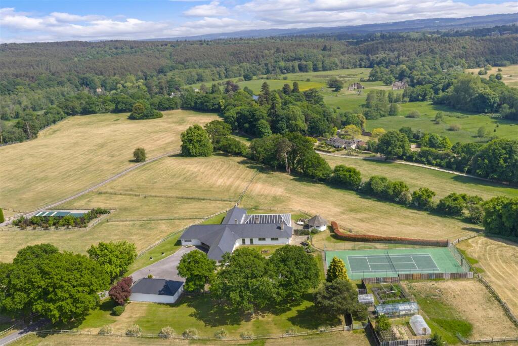 Waverley Court Farm, Monks Walk Farnham, Surrey, G