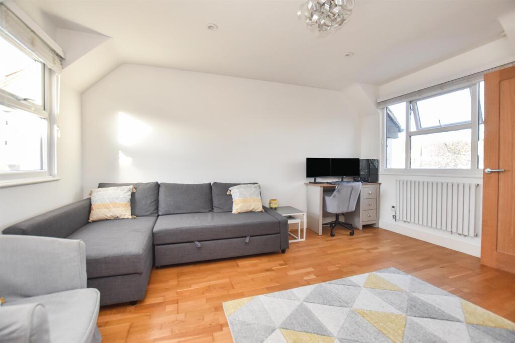 Bedroom/Lounge