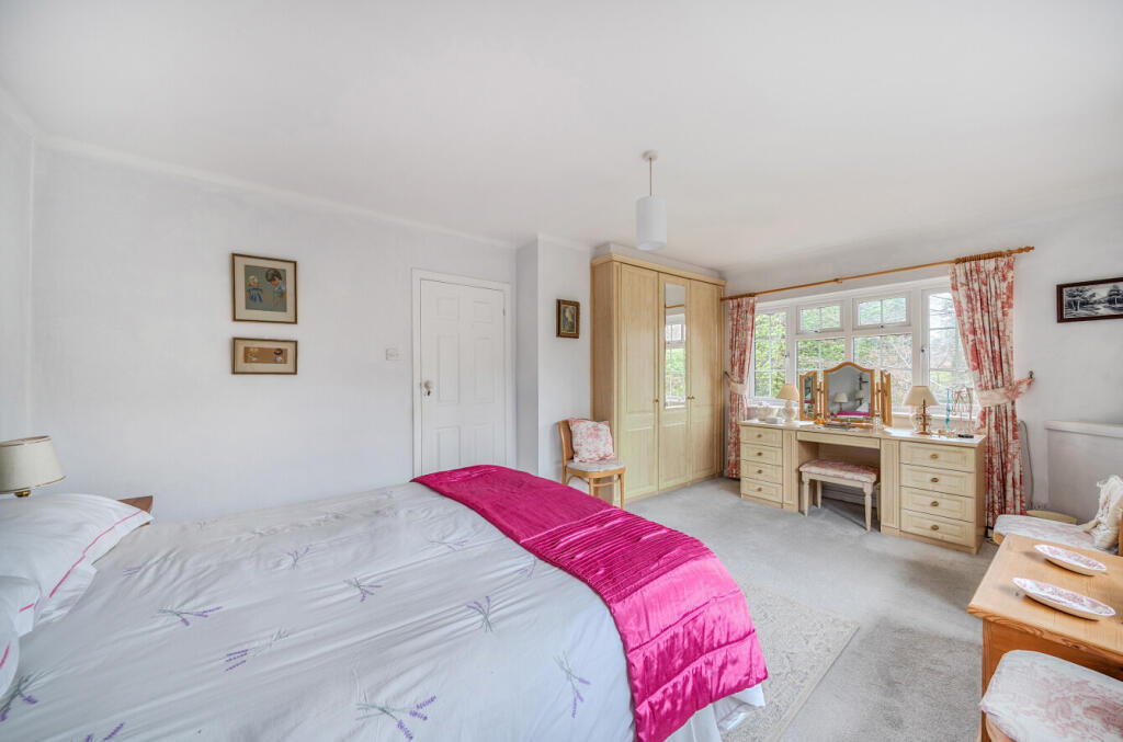 1385762-31-692da6...