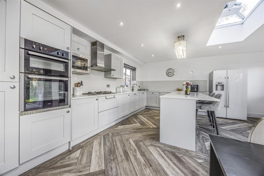 2 Dorrita Avenue, Cowplain-PorticoMarketing-SoldBy