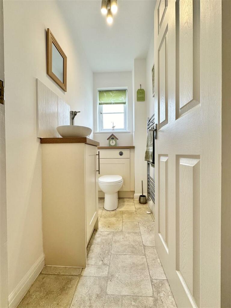 REAR HALLWAY