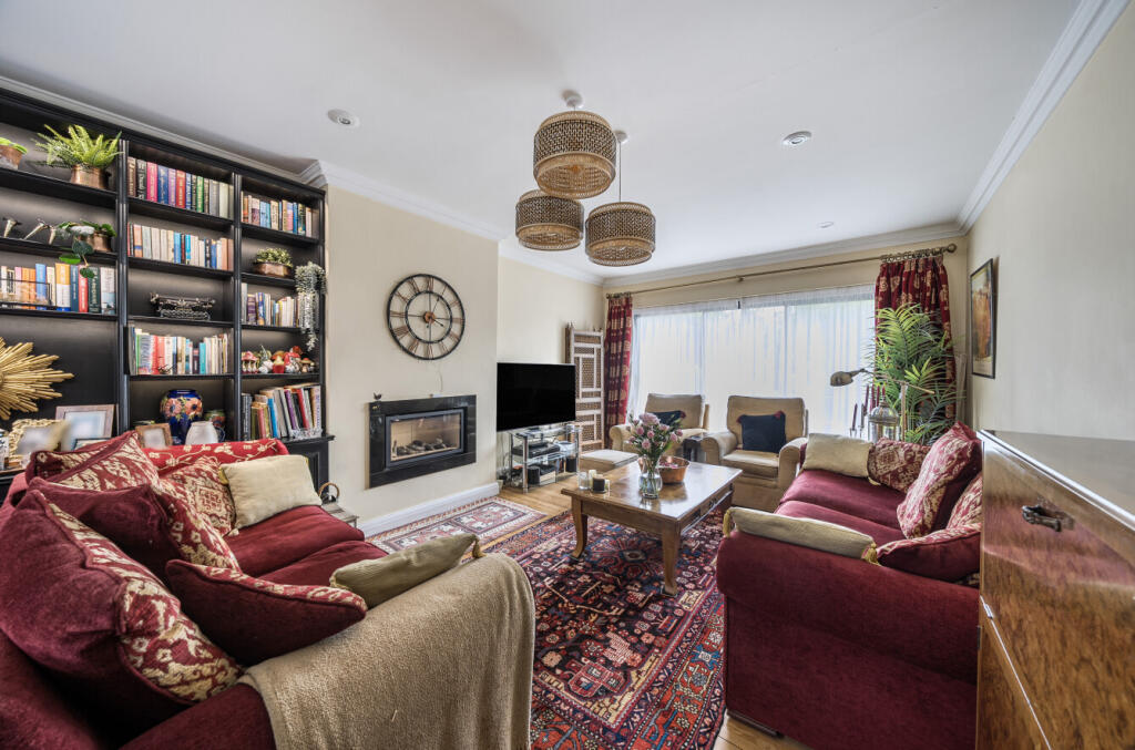 1305343-3-6843228...