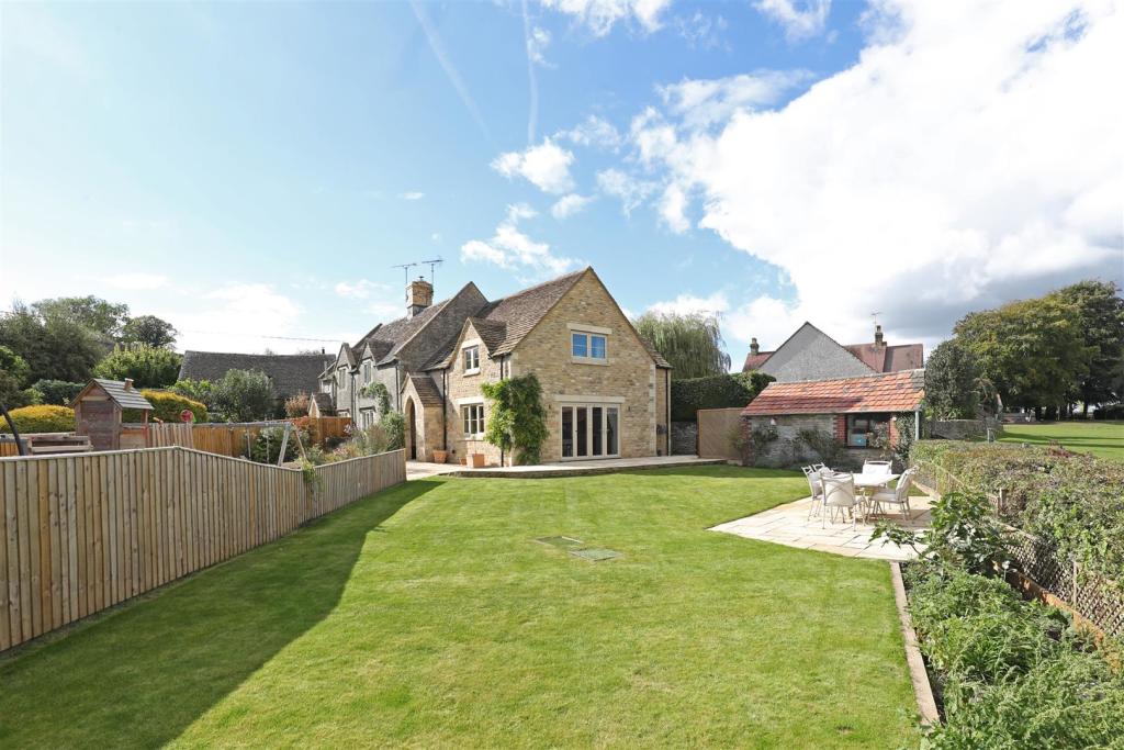 sketch_Ph8_3919216.jpg
