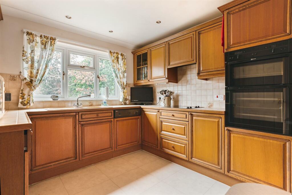 62218_Farleigh-Sandy-Lane-Road-Charlton-Kings-Chel