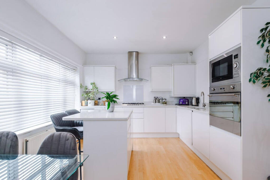 mellorroad30mellorroad30c2327771-0120-46c6-8c08...