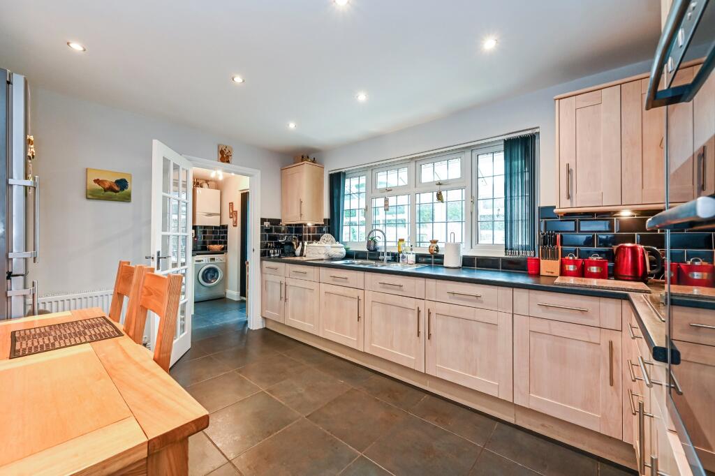 Kitchen/Breakfast Room