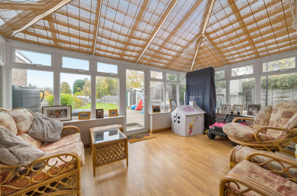 1375143-29-6909f5...