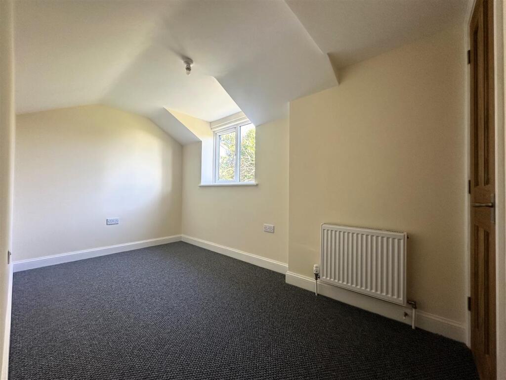 Bedroom 3 I.jpg