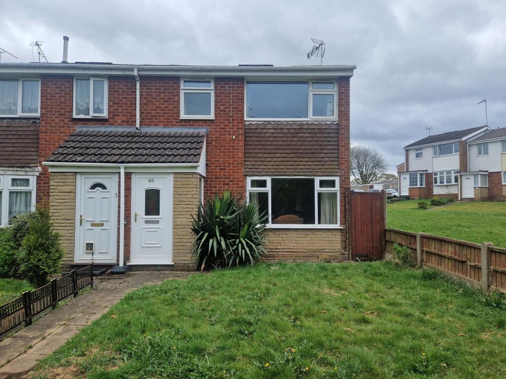 Fernwood Drive - 3 Bedroom Semi Detached House fo