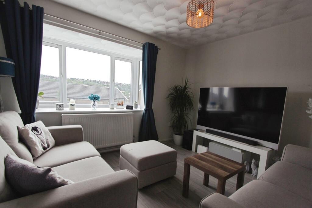 pbox-living_room-326534.JPG