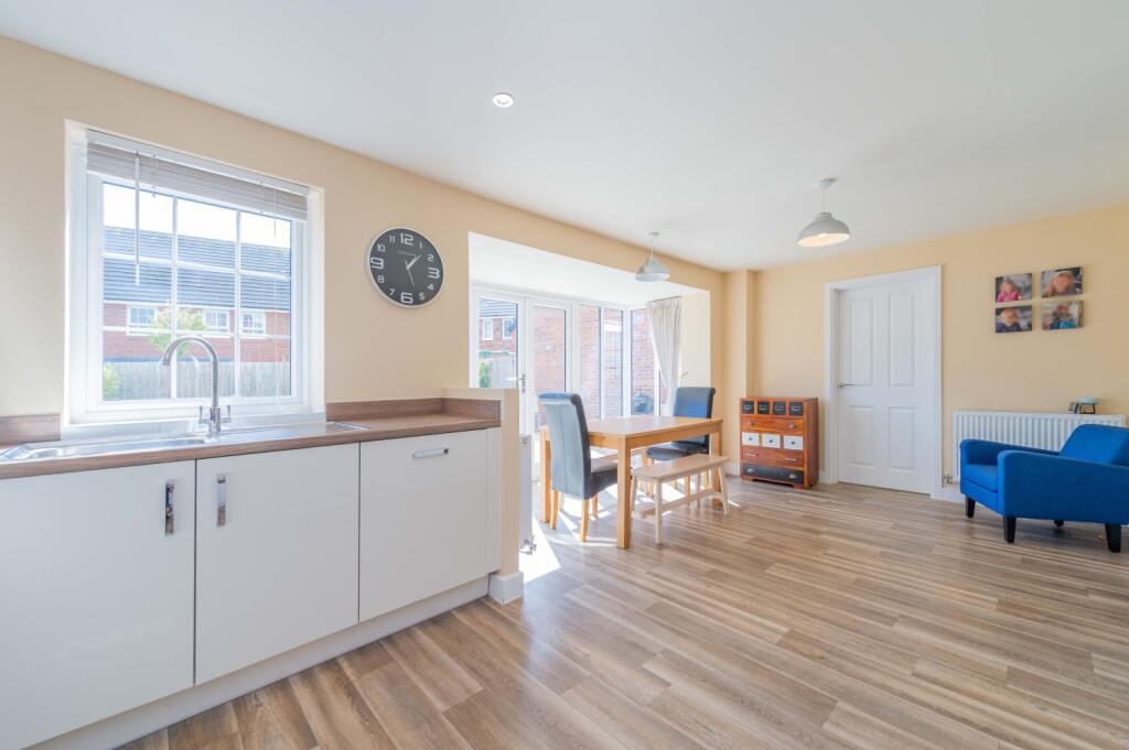 4 Rushes Close PFP (18 of 48)