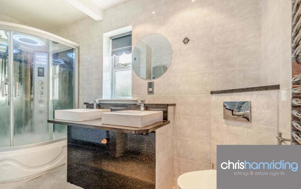 Screenshot 2023-10-02 222212.jpg