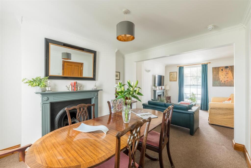 10 Warwick Road-7.jpg