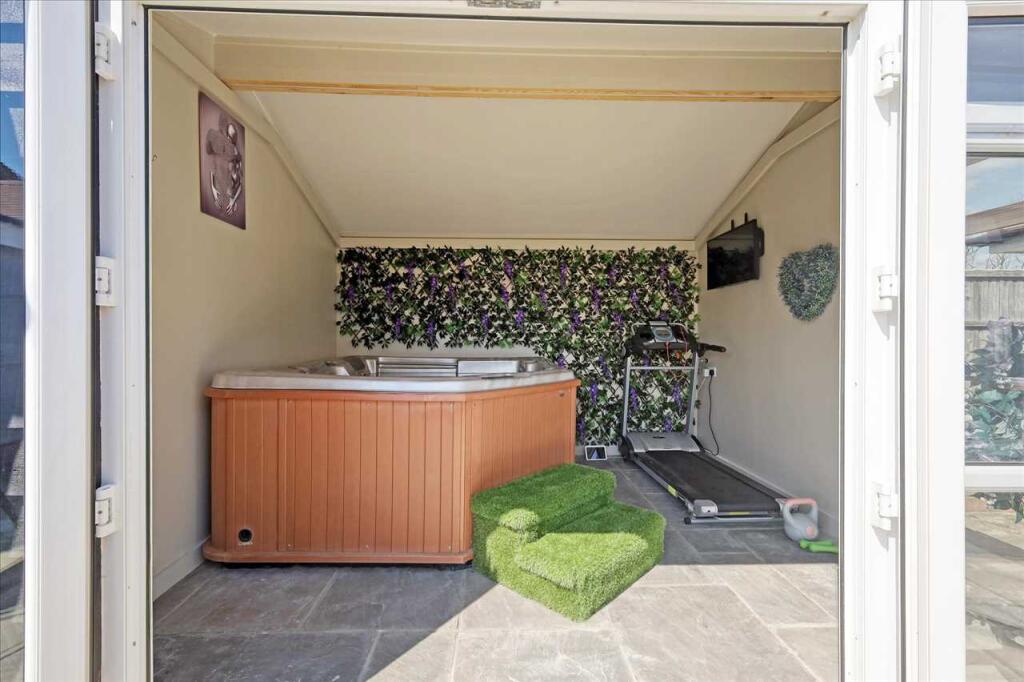 Hot Tub Room