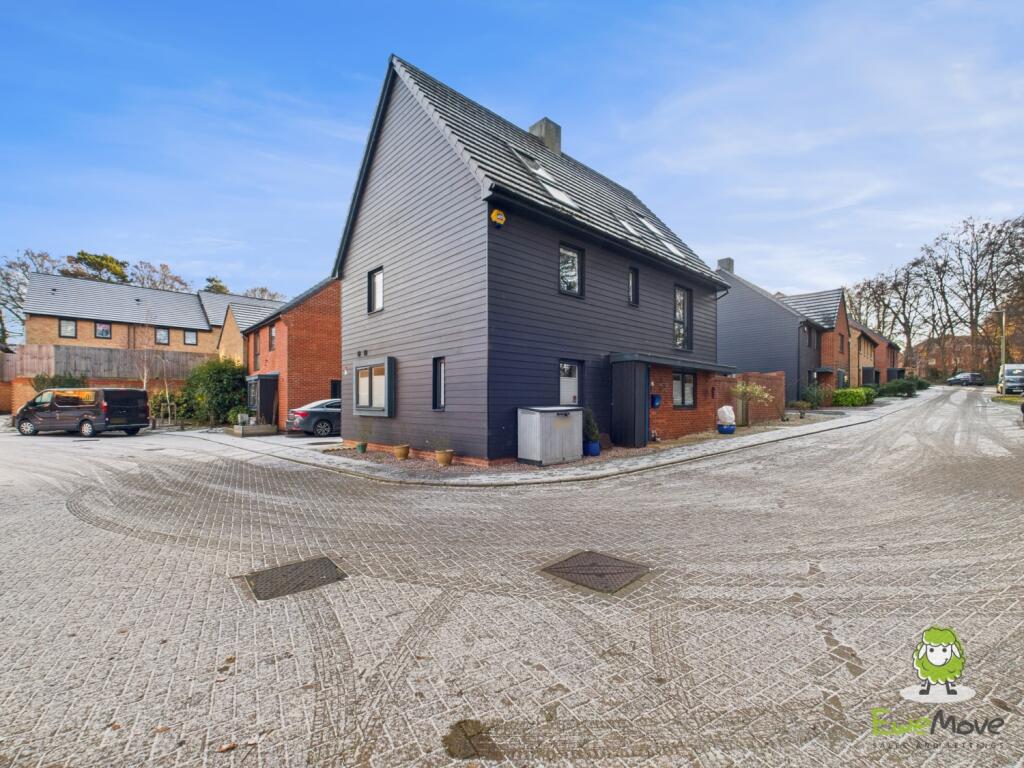 EweMove Estate Agents Basingstoke - Fairway Road 