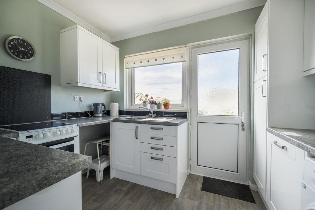 1316163-6-685d62c...