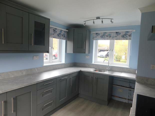 33EnnerdaleRdKitchen1