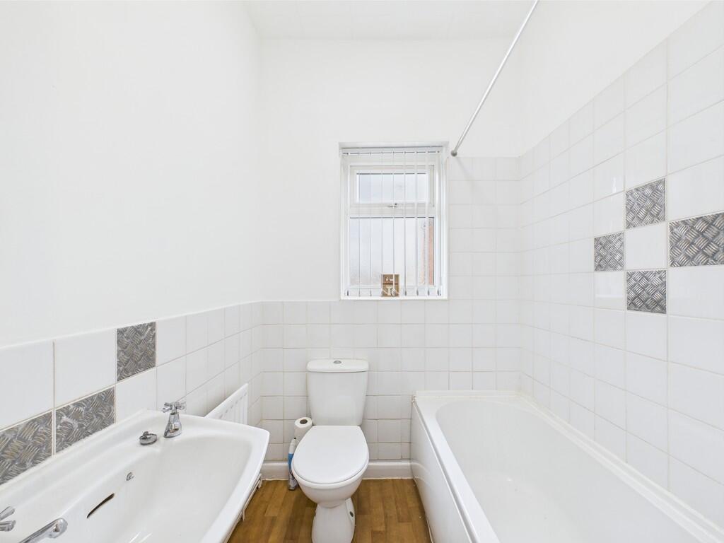 CAM01835G0-PR0195...