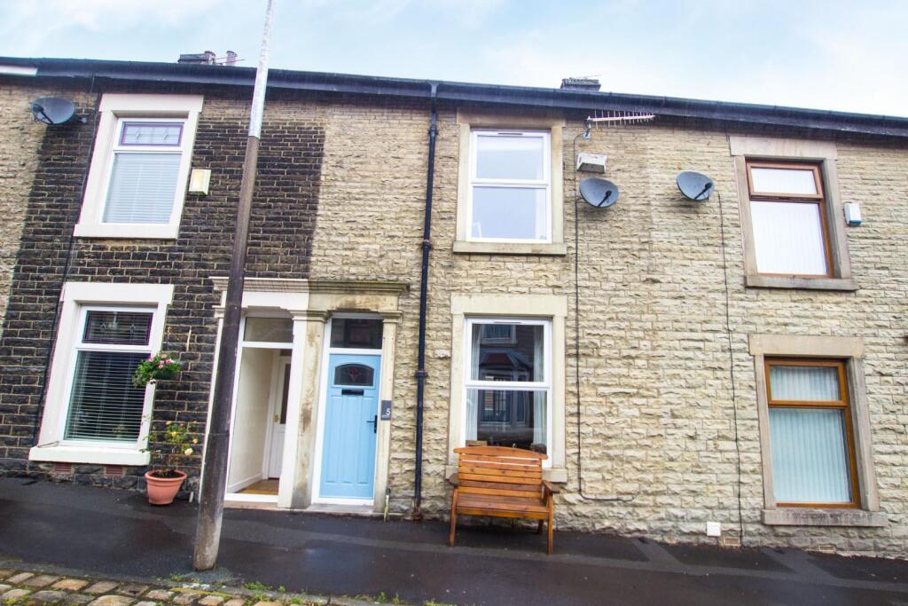 Almond Street (3).jpg