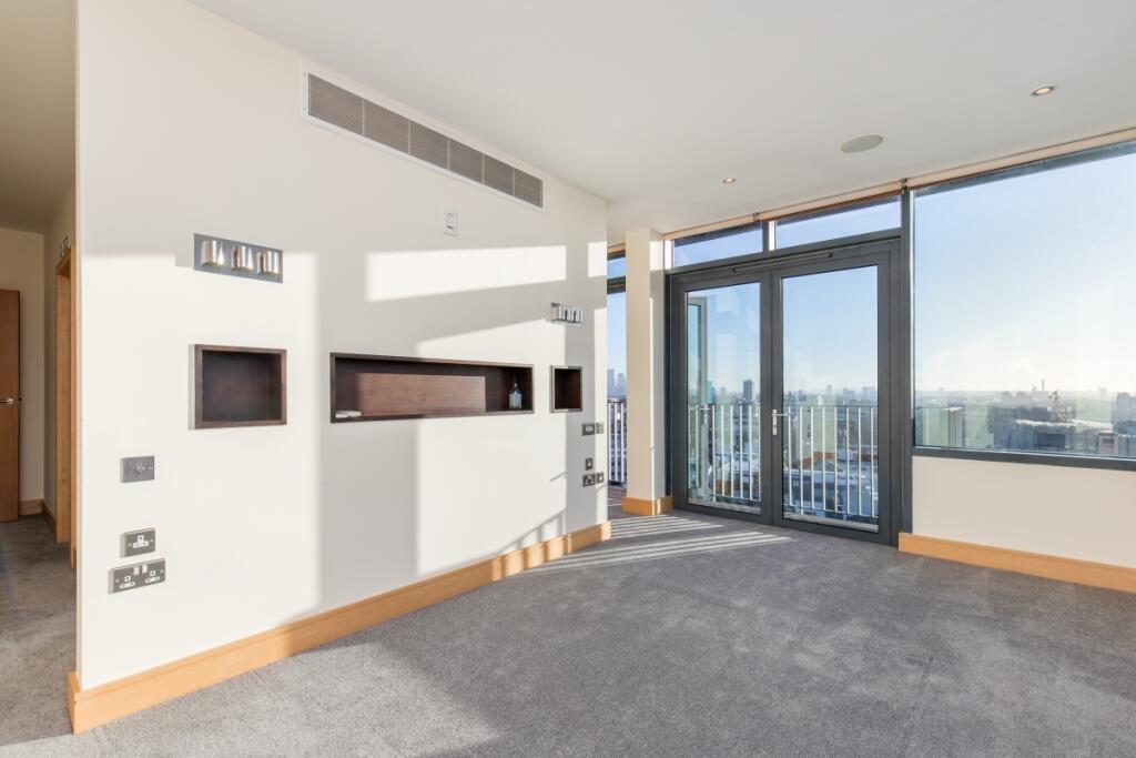 Antonine Heights ...