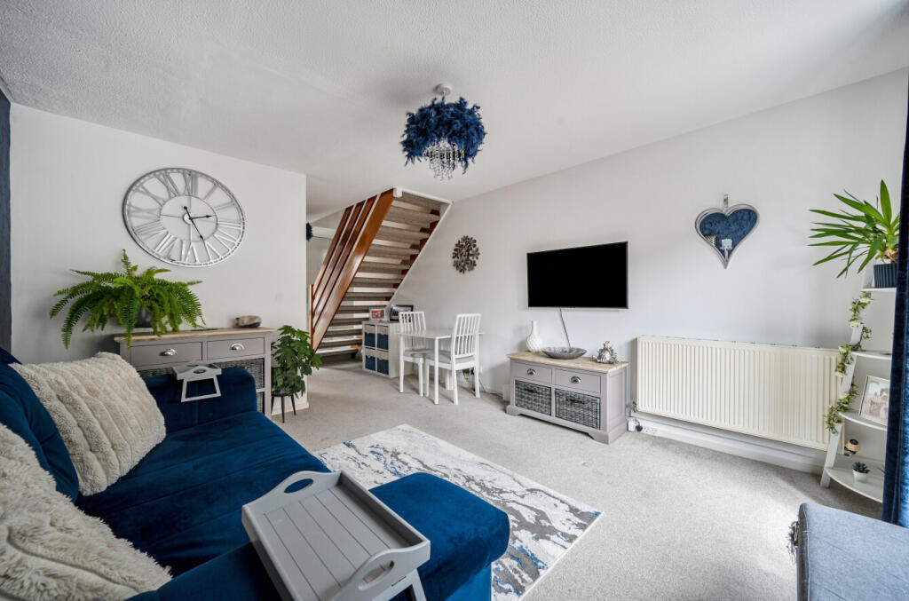 1330109-4-688784a...