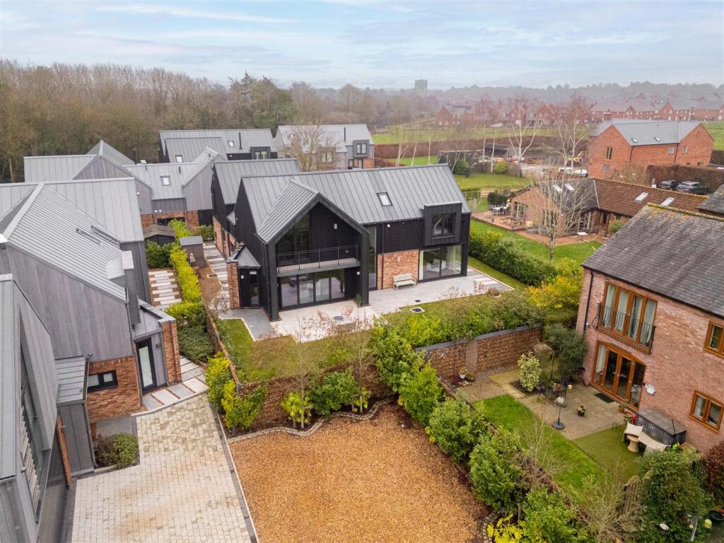 Blackthorn Barn - by Visually Rich 0212.jpg