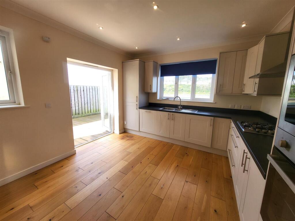 Kitchen 2 with double doors.jpg