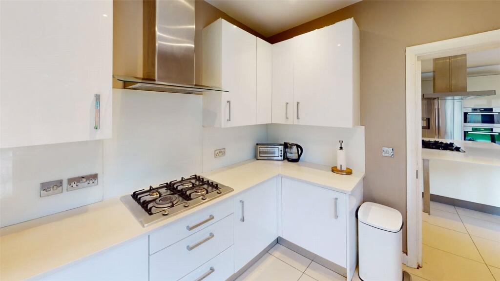 Second Kitchen