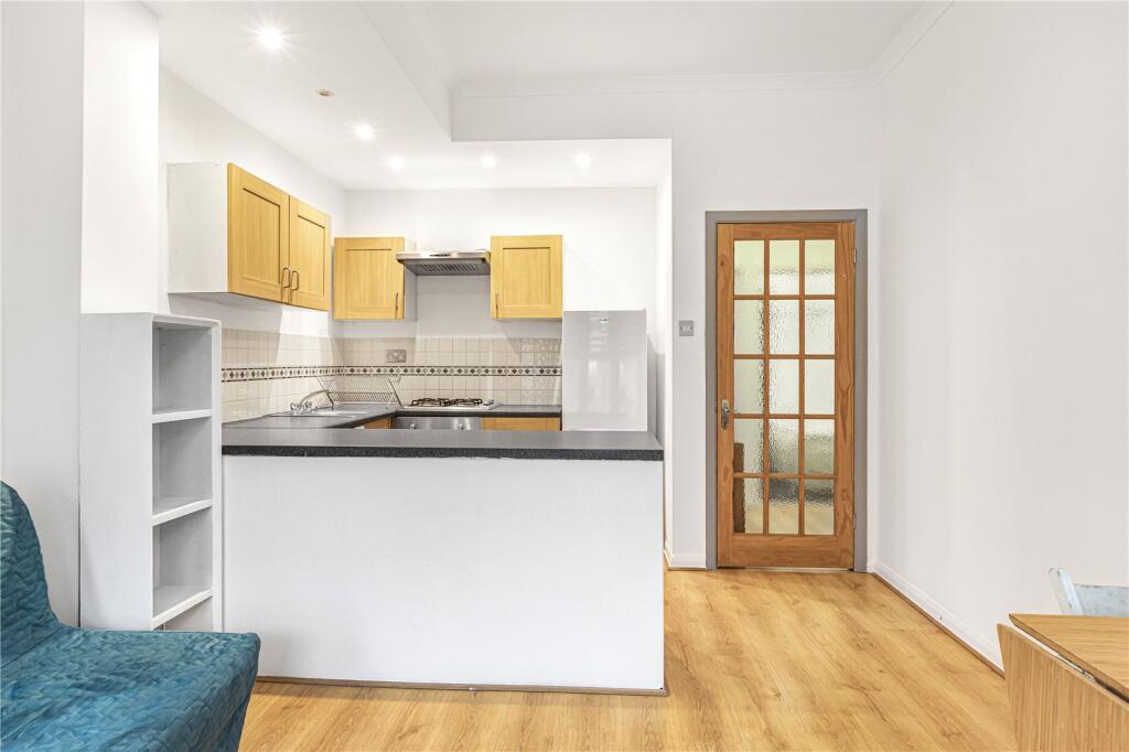 Reception/Kitchen
