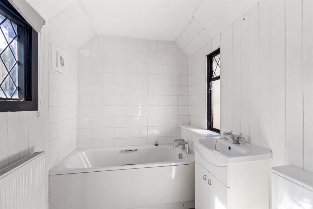 The Poplars, 7-010.JPG